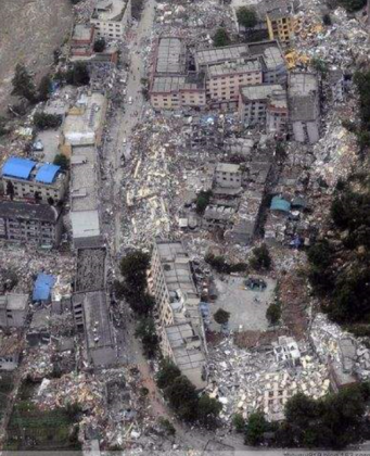 汶川大地震 用无数生命撞响的警钟